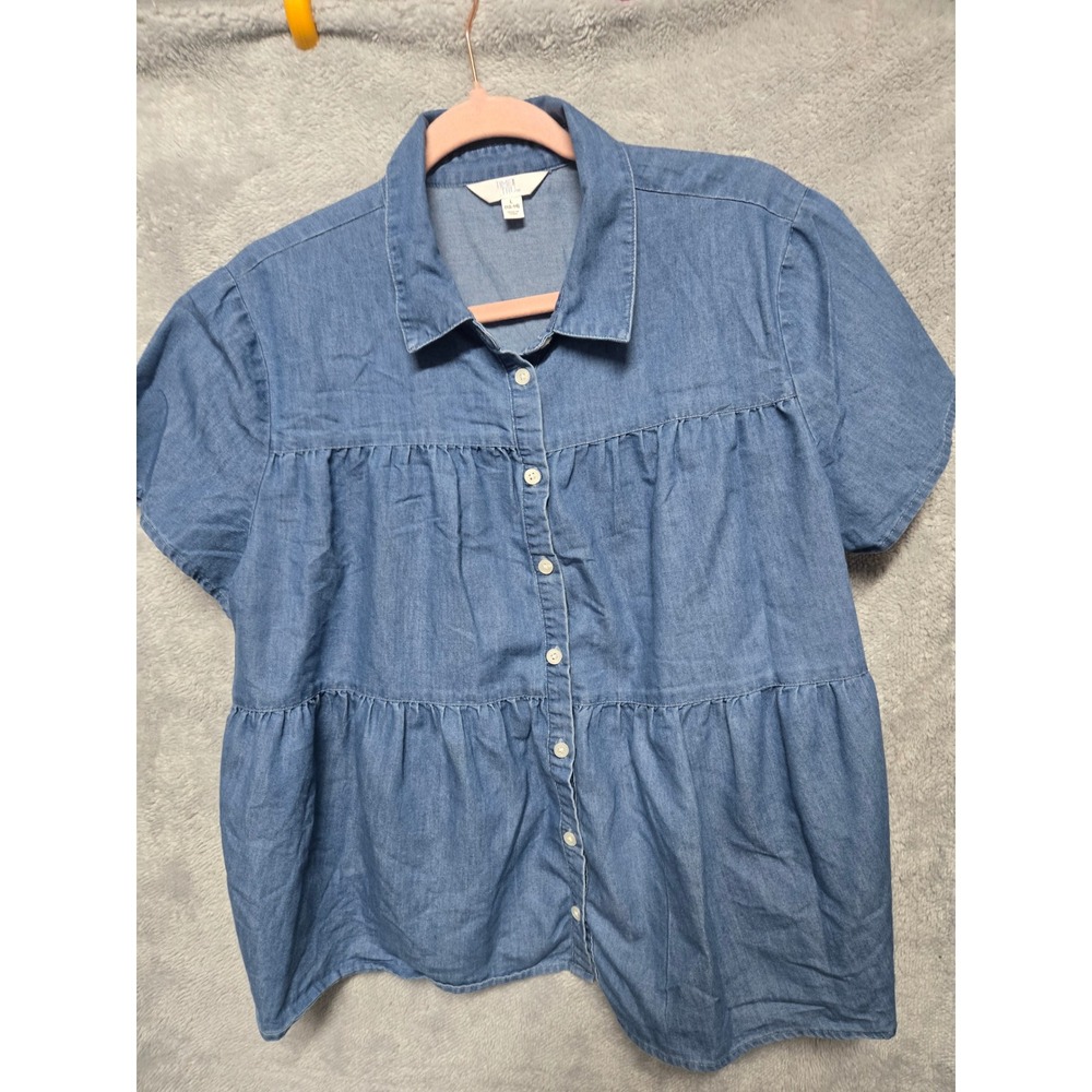 Time and Tru Women Blue Chambray Tiered Babydoll Short Sleeve Button Down Top L